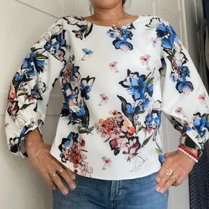 Zara Floral blouse